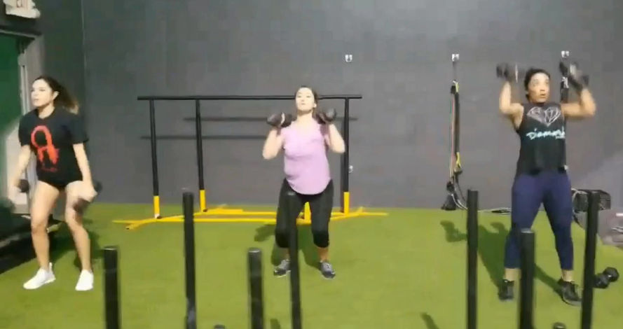 Sam Rodriguez Dumbbell Shoulder Press